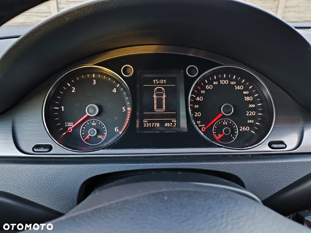 Volkswagen Passat 1.6 TDI Comfortline - 5