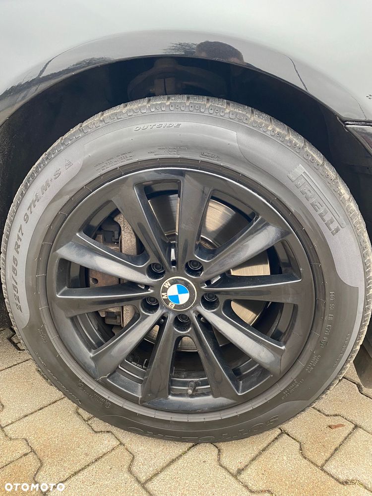 BMW Seria 5 525d xDrive - 21
