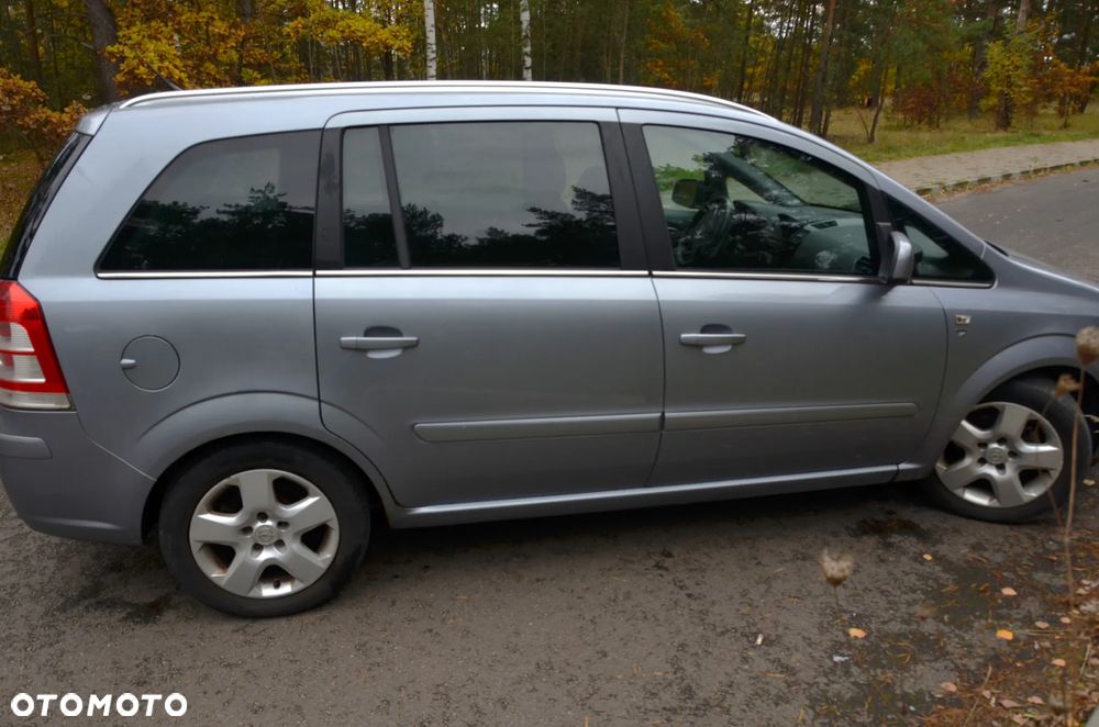 Opel Zafira 1.8 Cosmo - 15