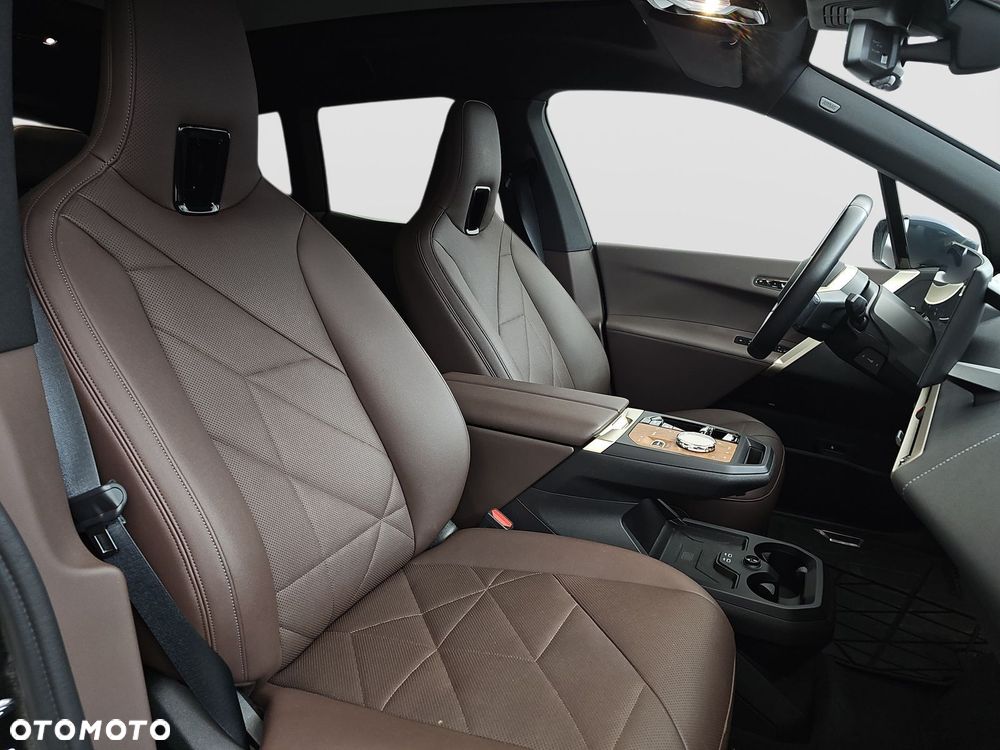 BMW iX xDrive40 76.6kWh - 39