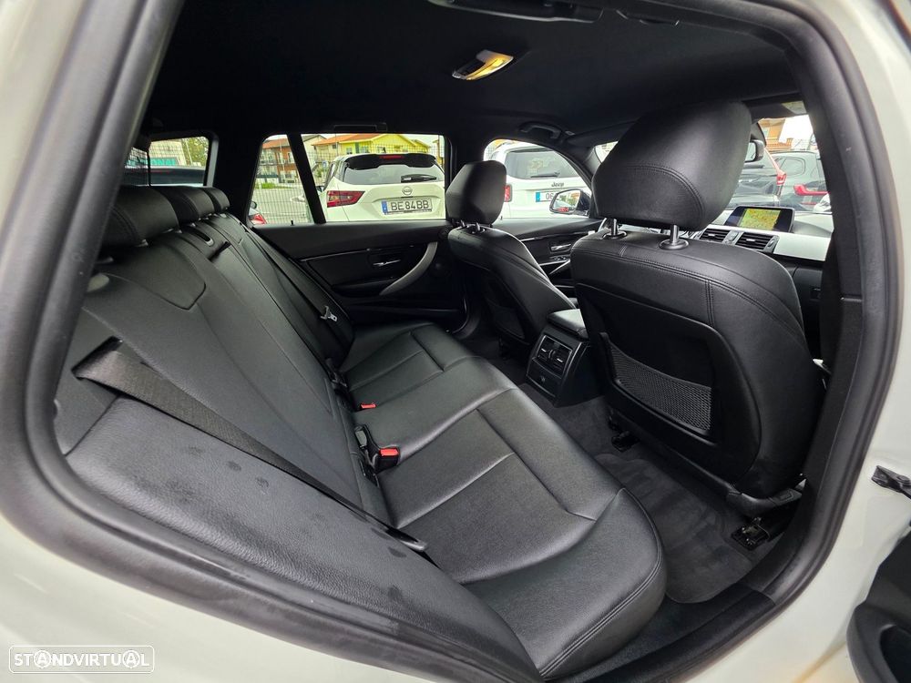 BMW 320 d Touring Pack M - 22