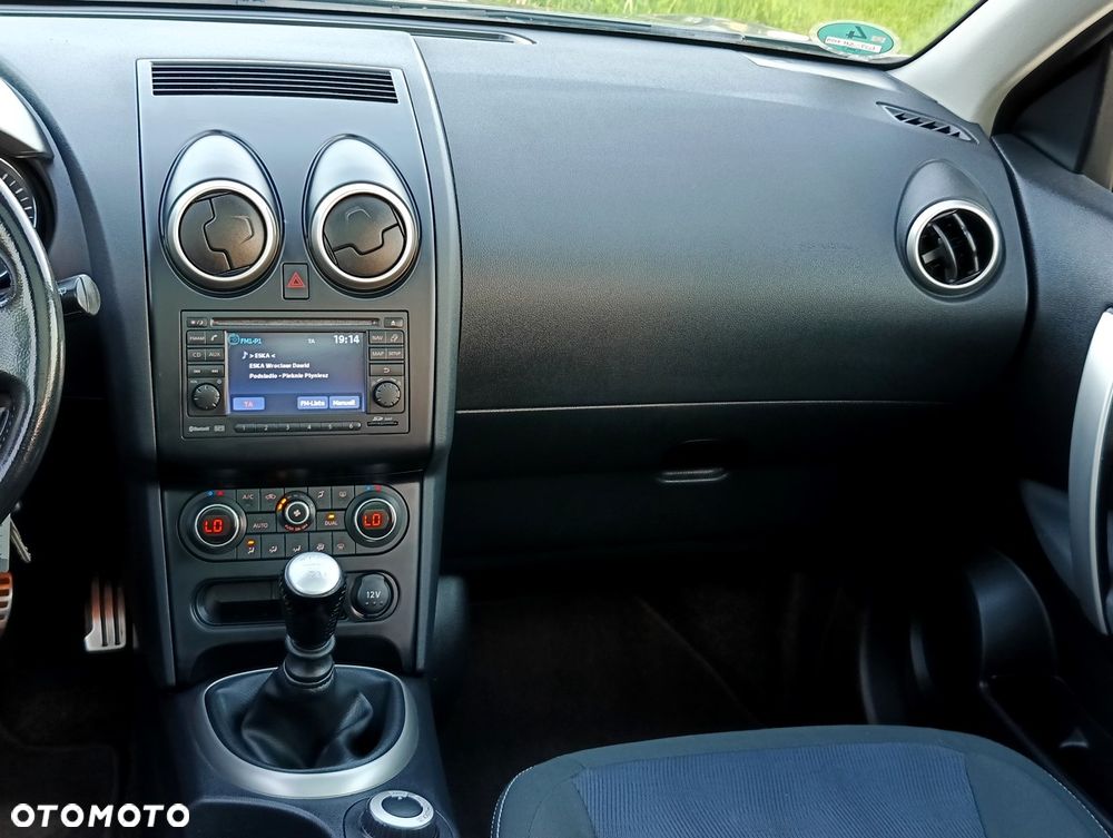 Nissan Qashqai 2.0 4x4 Tekna Premium - 27