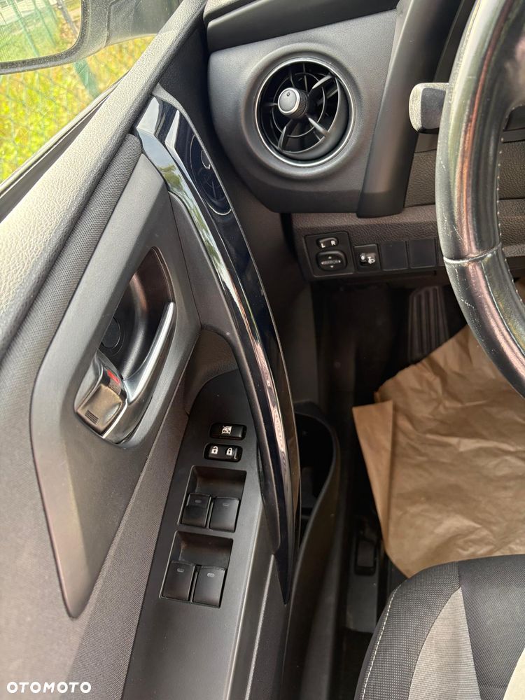 Toyota Auris Hybrid 135 Comfort - 11