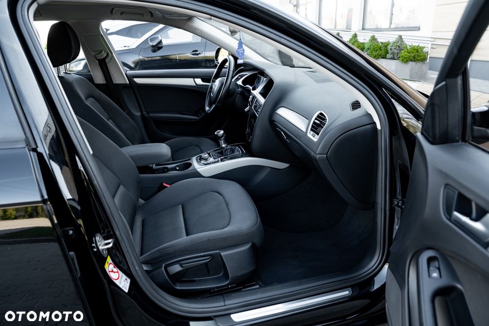 Audi A4 Avant 2.0 TFSI Attraction - 22