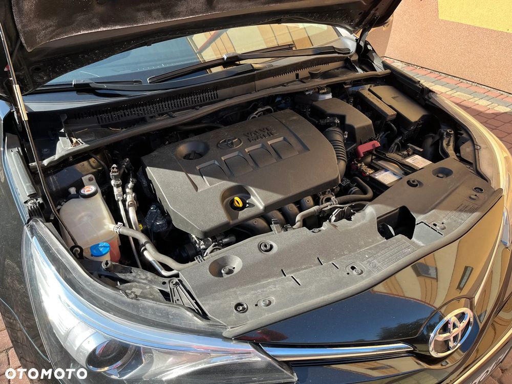 Toyota Avensis 1.8 Prestige MS - 3