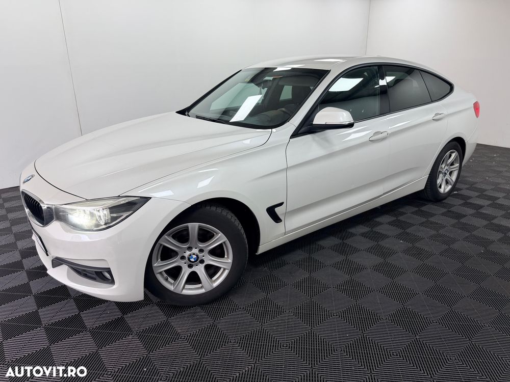 BMW Seria 3 318d Aut. Luxury Line - 4