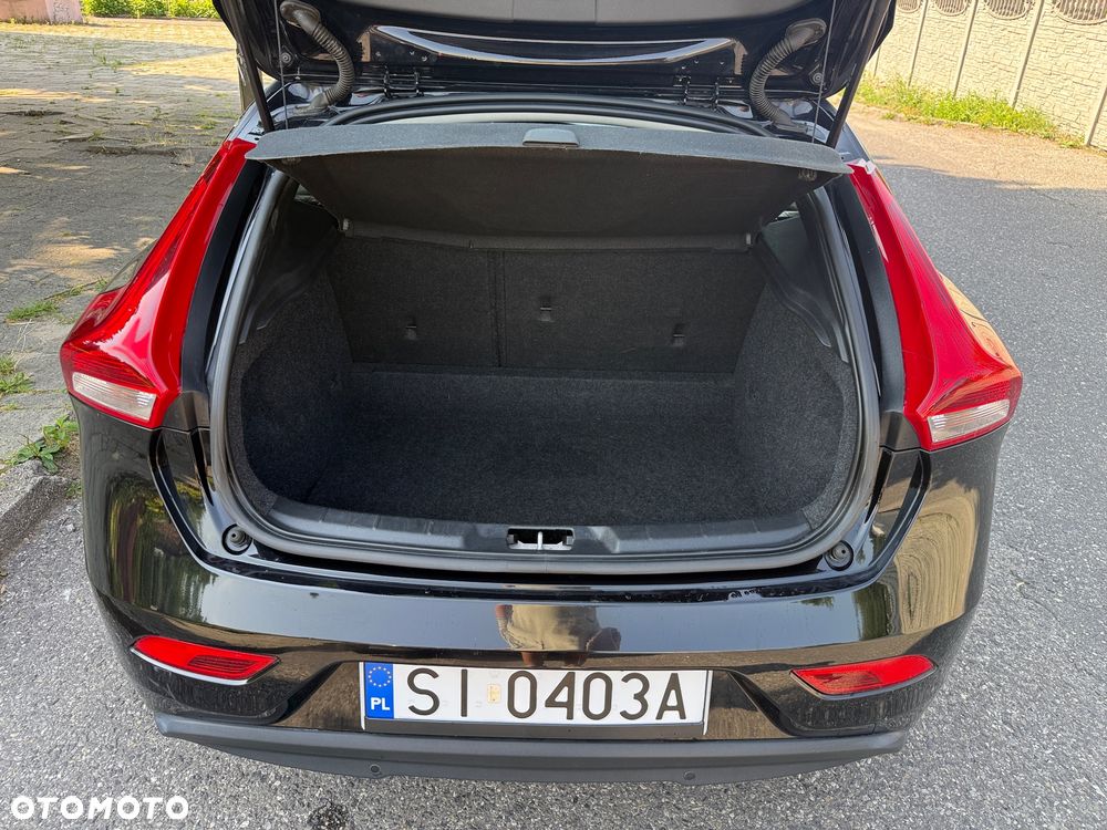 Volvo V40 - 14
