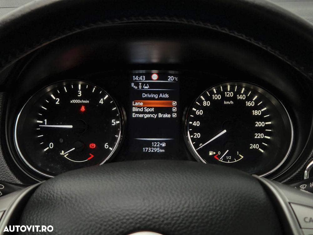 Nissan Qashqai 1.6 DCI Start/Stop Tekna - 16