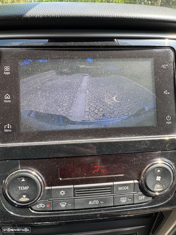 Mitsubishi L200 Pick Up 4x4 S&S Cabine Dupla Select - 21