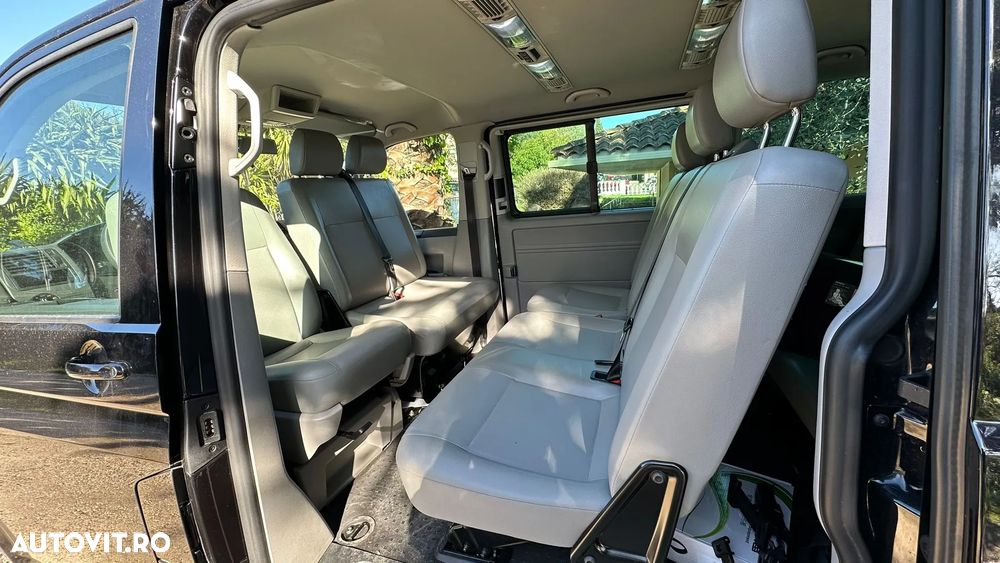 Volkswagen Caravelle - 18