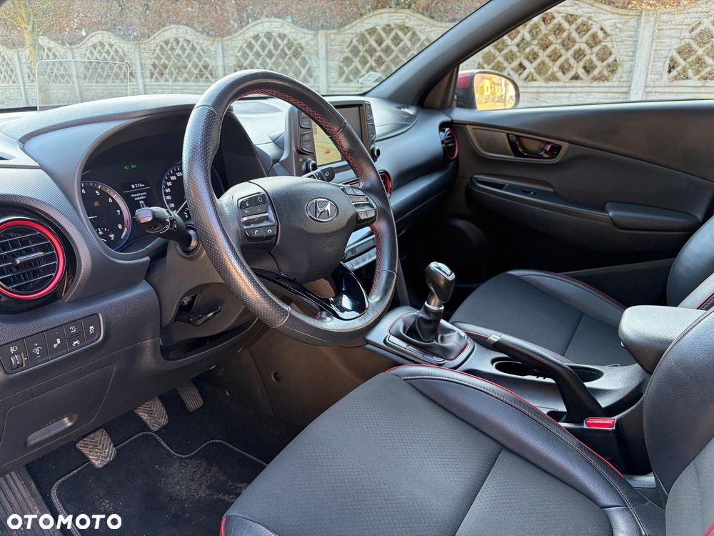 Hyundai Kona - 12