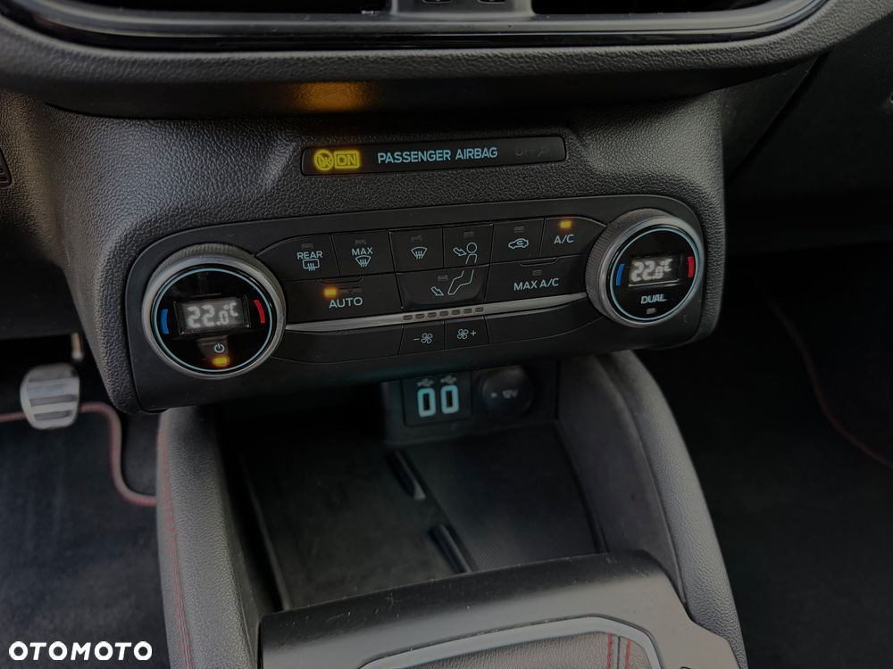 Ford Focus 1.5 EcoBlue Start-Stopp-System ST-LINE X - 7
