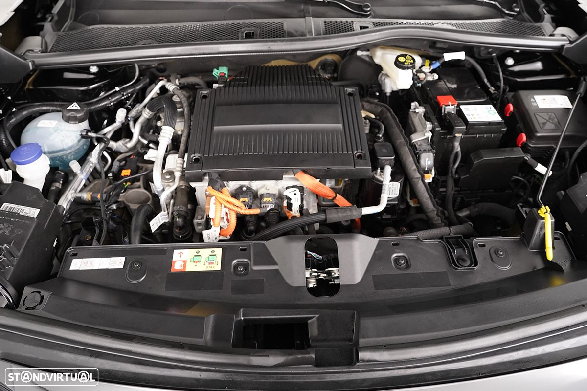 Peugeot e-2008 50 kWh GT - 24