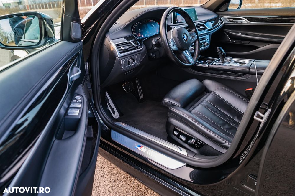 BMW Seria 7 740d xDrive MHEV - 26