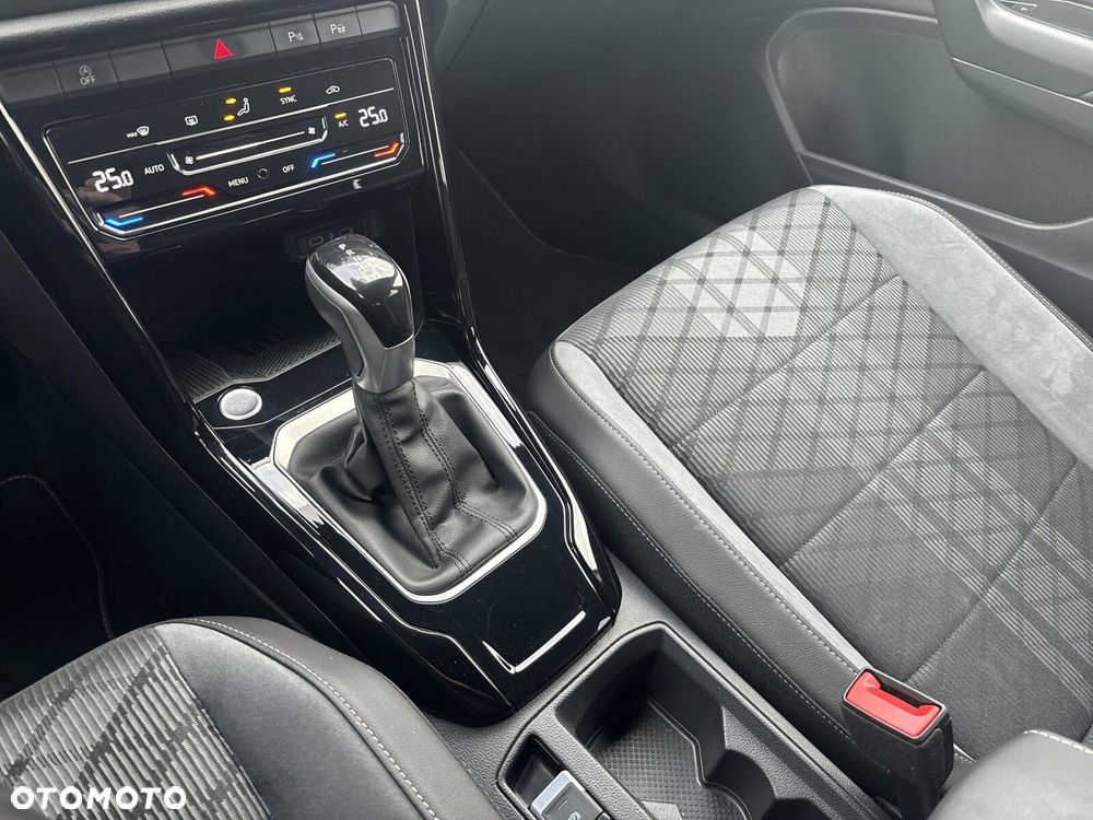 Volkswagen T-Roc 1.5 TSI R-Line DSG - 18