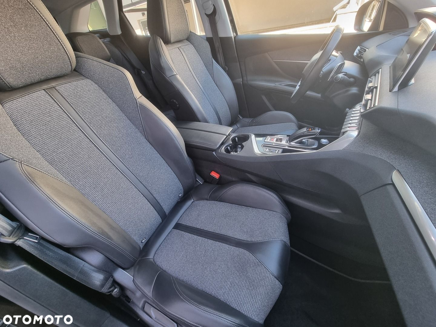 Peugeot 3008 - 18