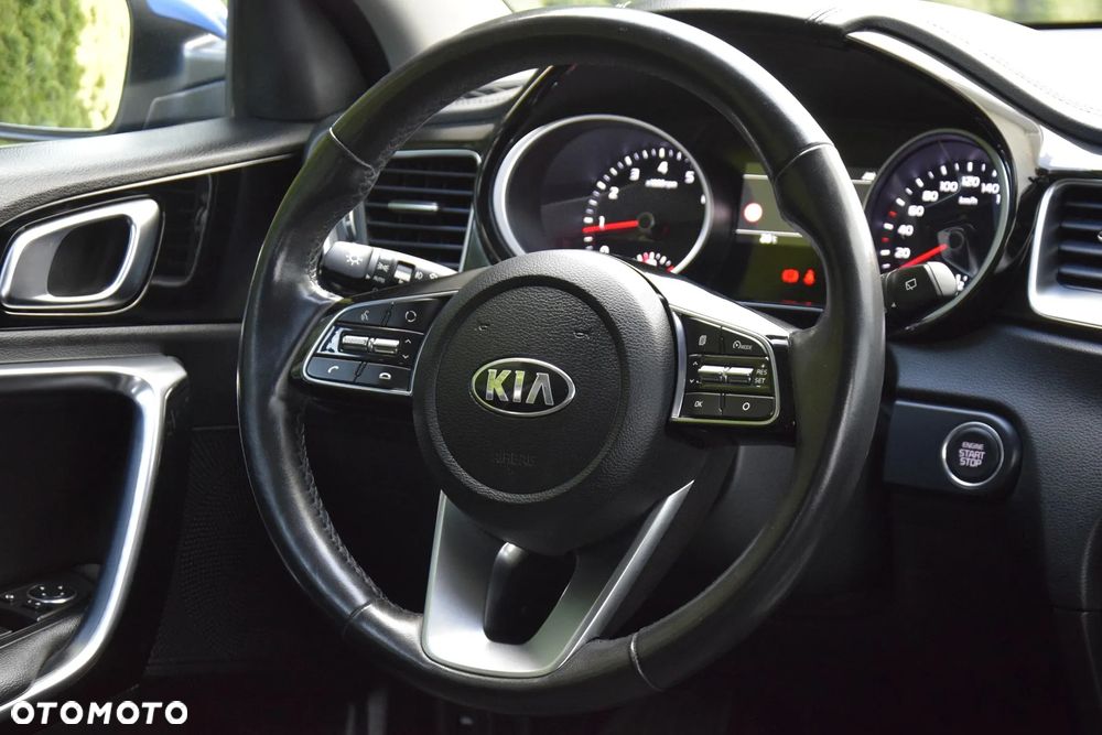 Kia Ceed 1.4 T-GDI OPF Platinum Edition - 29