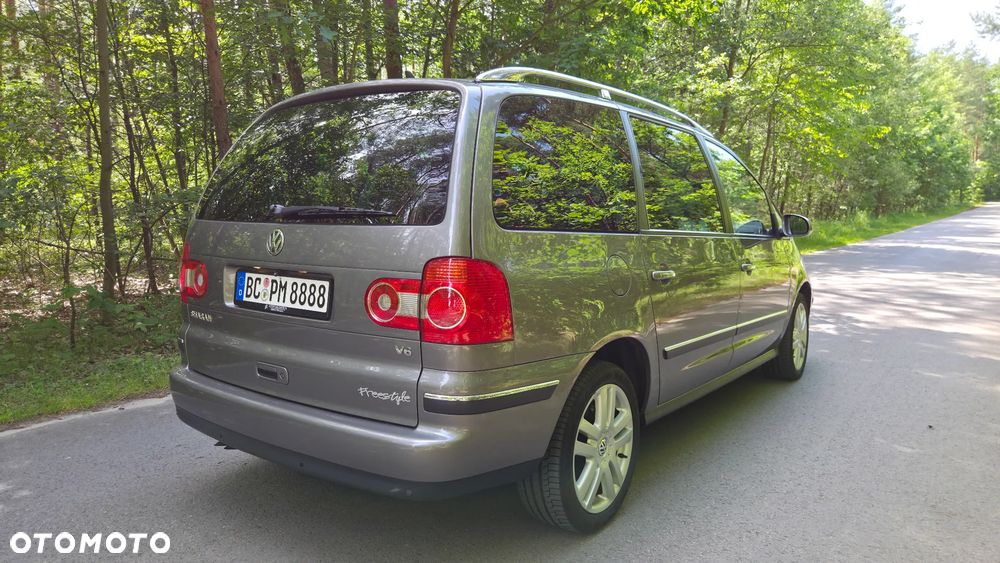 Volkswagen Sharan 2.8 V6 Highline - 7