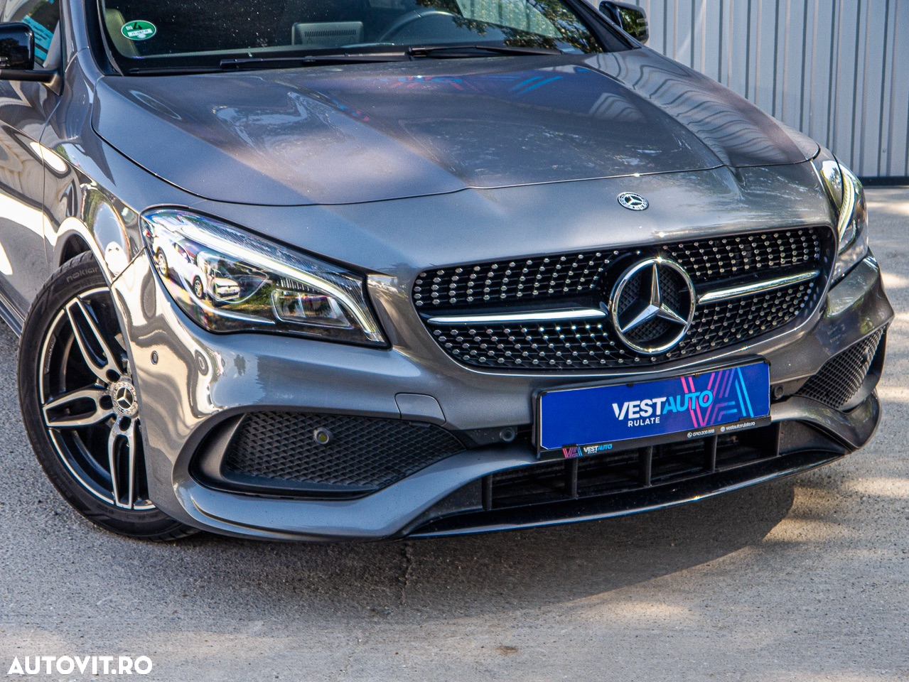 Mercedes-Benz CLA 180 7G-DCT AMG Line - 33