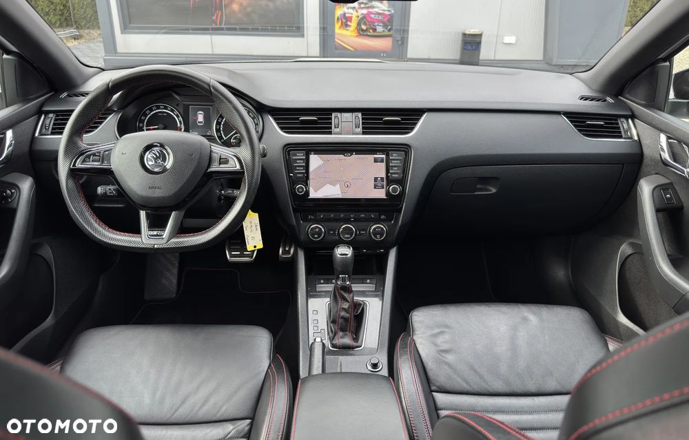 Skoda Octavia 2.0 TDI 4x4 DSG RS - 31