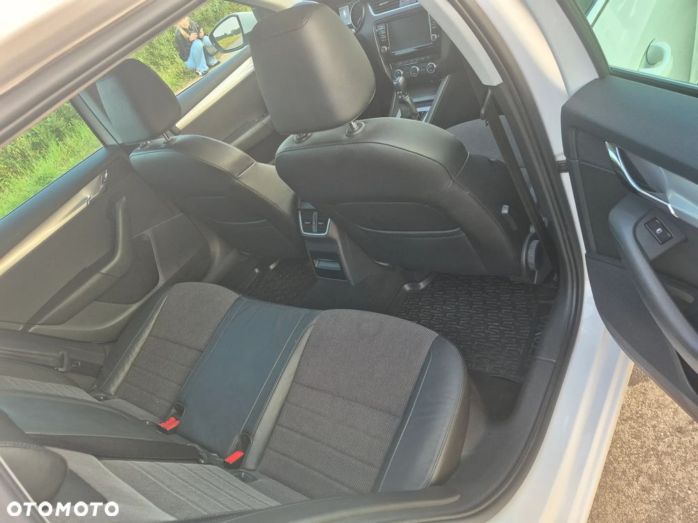 Skoda Octavia 2.0 TDI Elegance - 26