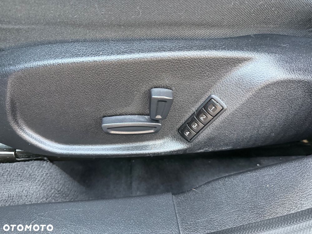 Ford Mondeo 2.0 TDCi Titanium - 28