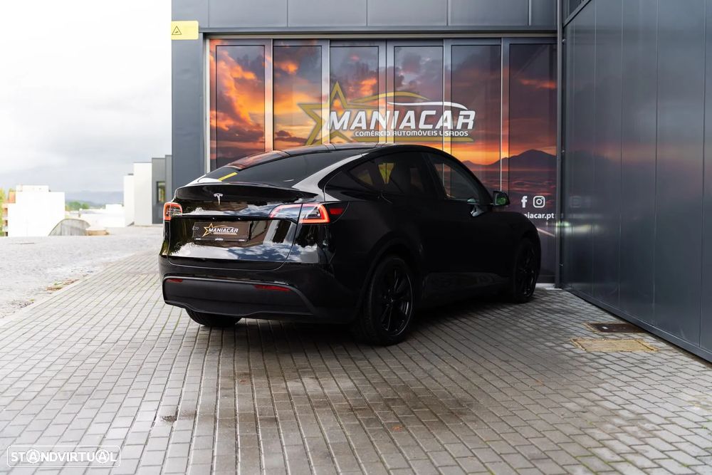 Tesla Model Y RWD - 4
