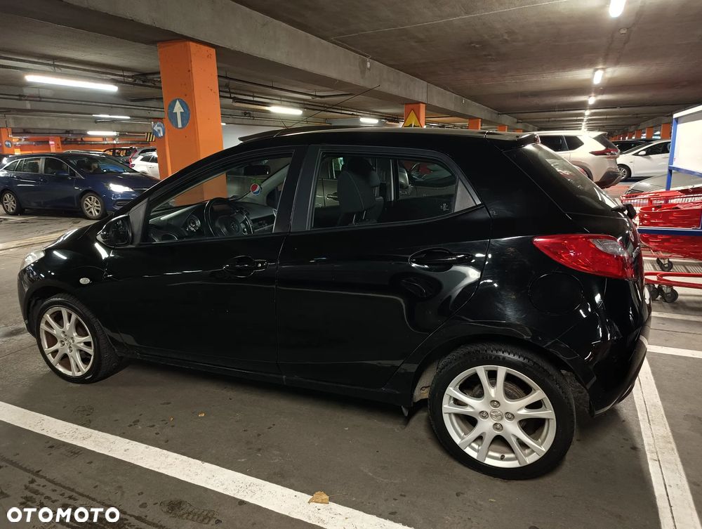Mazda 2 - 4