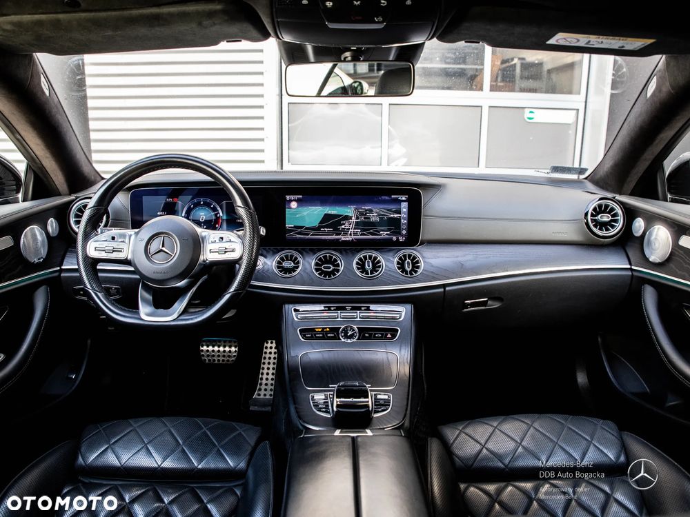 Mercedes-Benz Klasa E 220 d 4-Matic 9G-TRONIC - 21