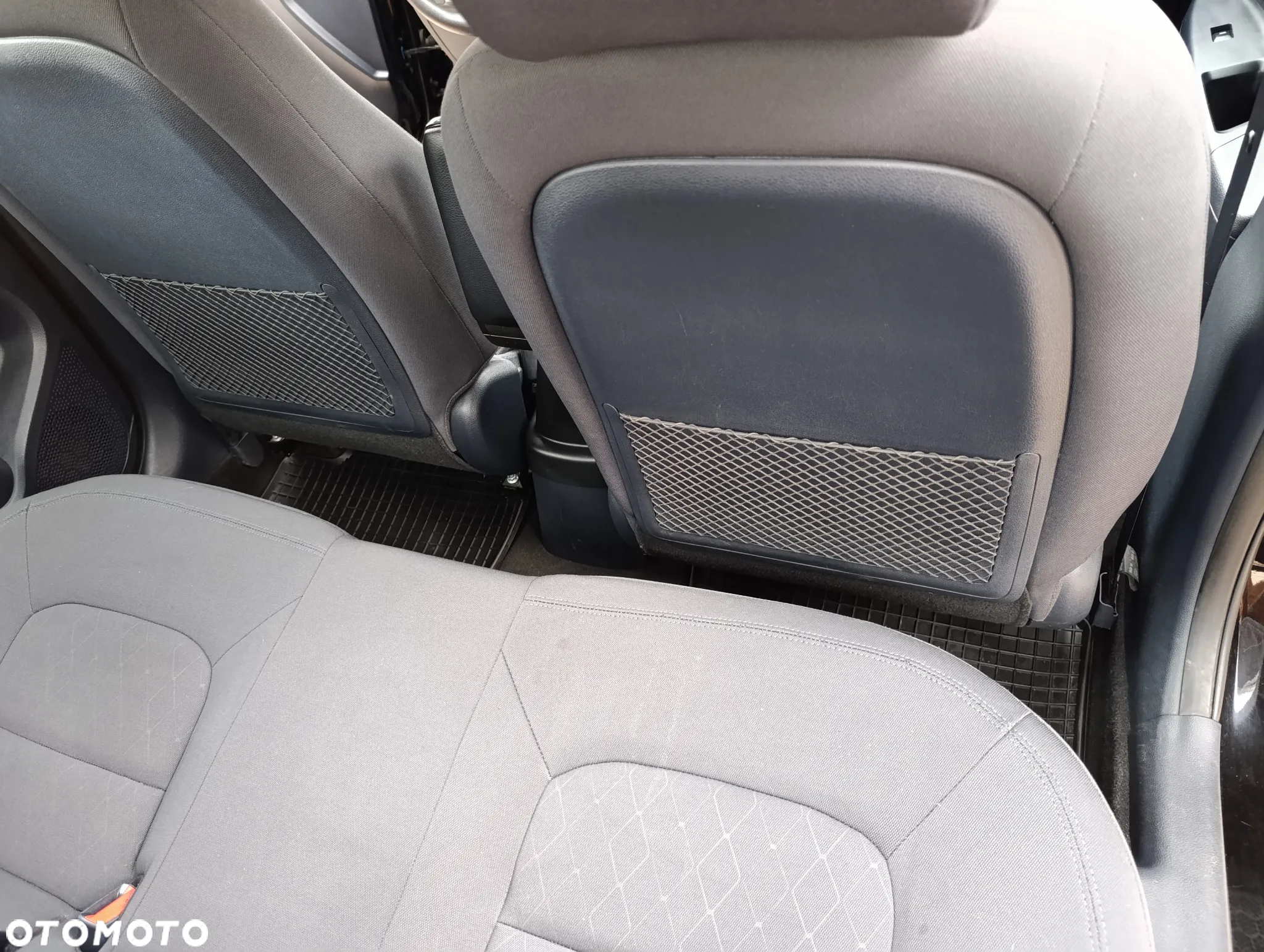 Kia Rio 1.2 L - 2