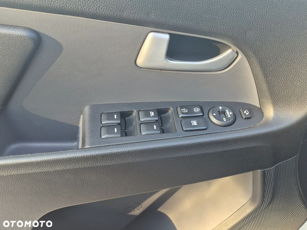 Kia Sportage 1.7 CRDI 2WD Spirit - 15