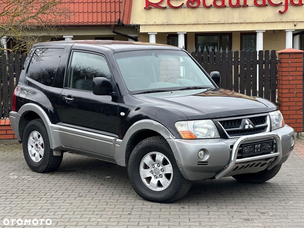 Mitsubishi Pajero - 4