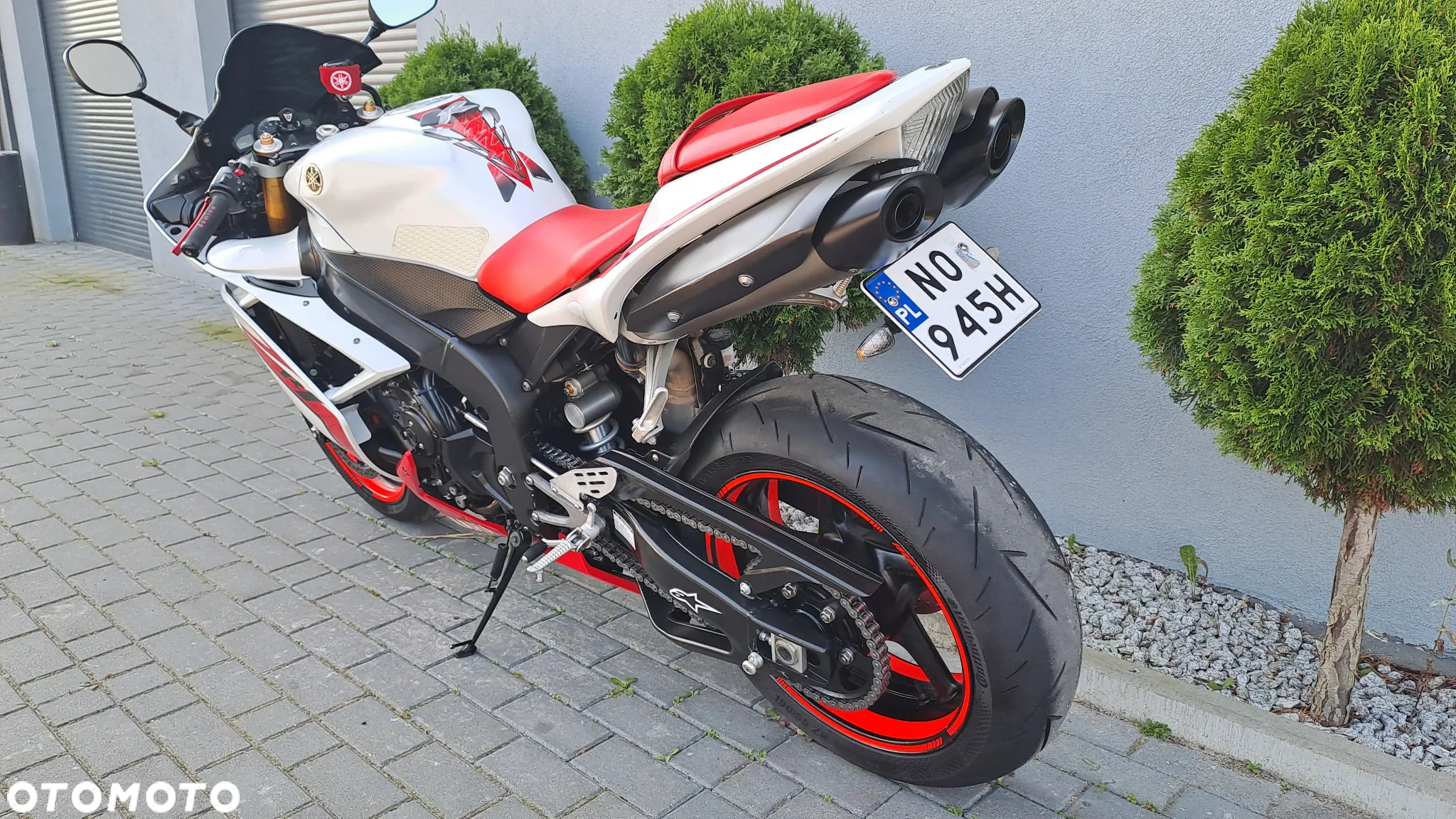 Yamaha R1 - 41