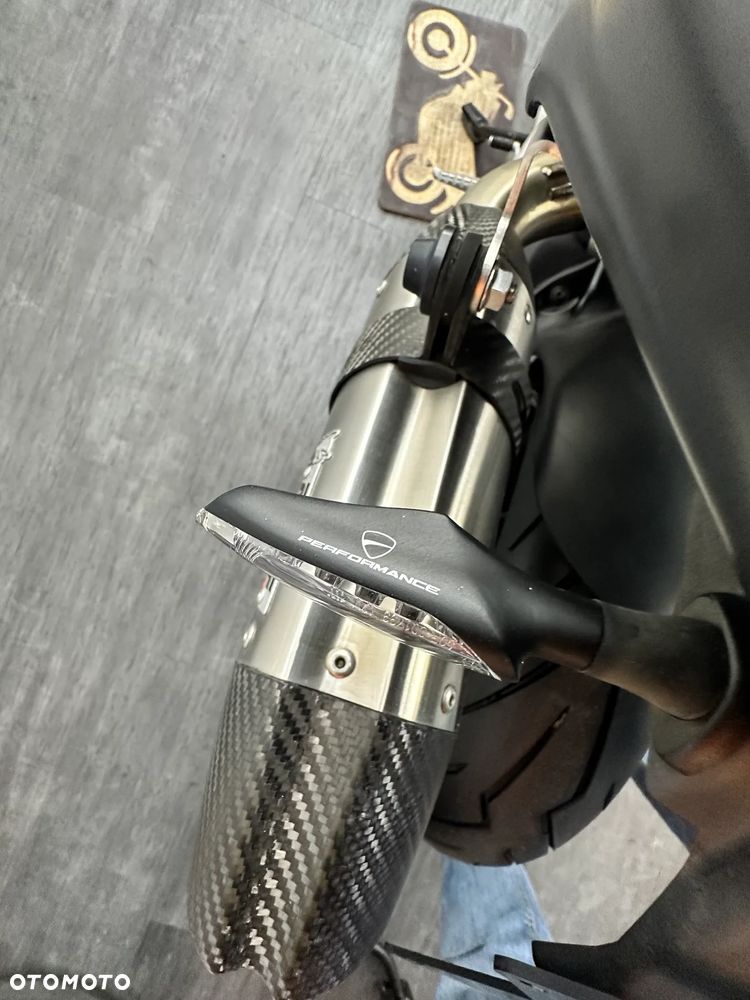 Ducati Monster - 4