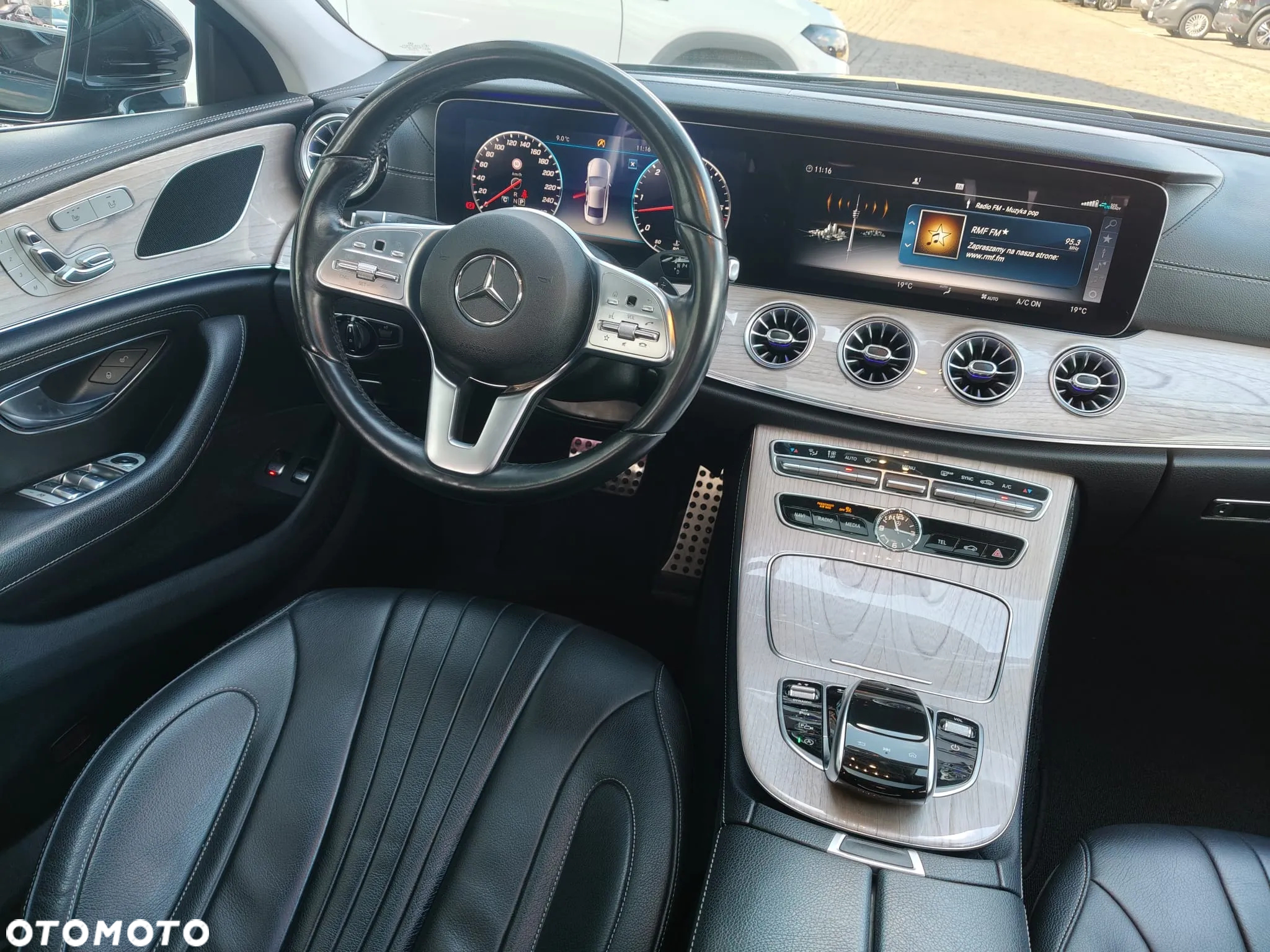 Mercedes-Benz CLS 350 d 4Matic 9G-TRONIC AMG Line - 13