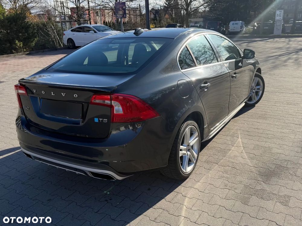 Volvo S60 2.5 T5 - 4