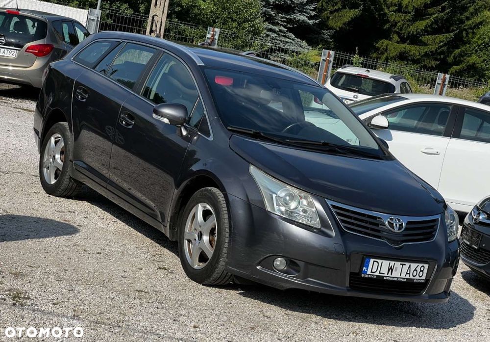 Toyota Avensis 1.8 Sol - 2