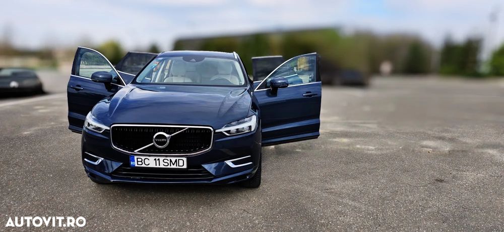 Volvo XC 60 T8 Twin Engine AWD Momentum - 1