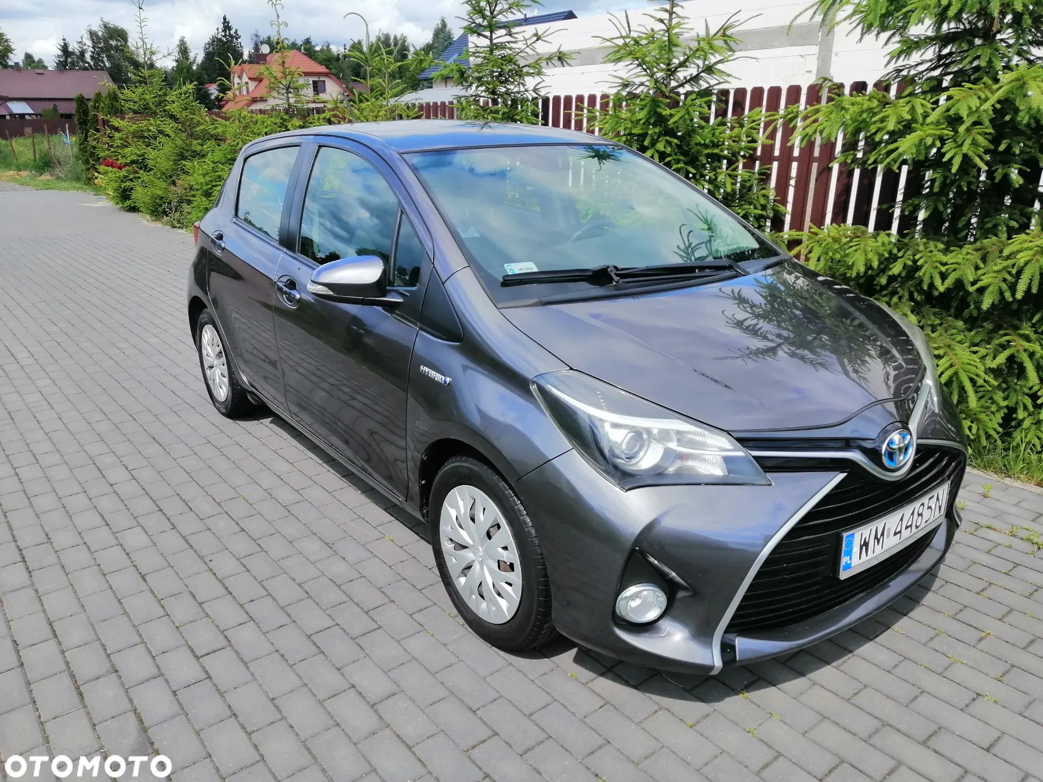 Toyota Yaris Hybrid 100 Dynamic - 1