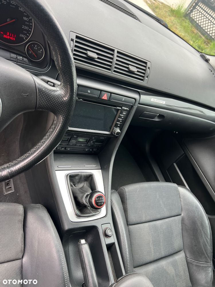 Audi A4 Avant 1.9 TDI quattro - 9