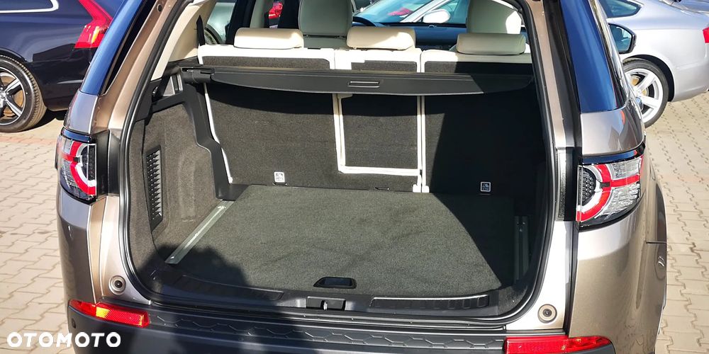 Land Rover Discovery Sport TD4 HSE Luxury - 20