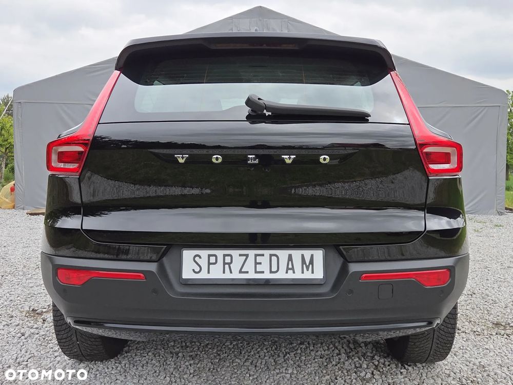 Volvo XC 40 T2 Plus Dark - 31