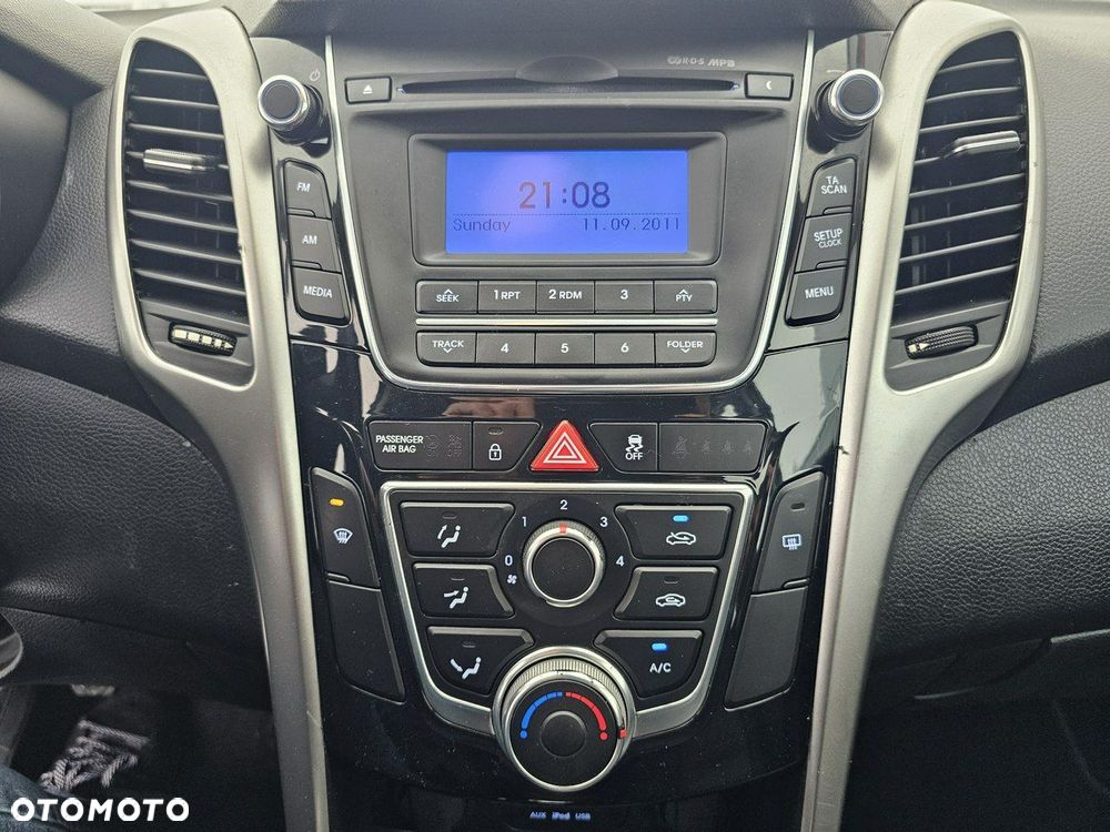 Hyundai i30 1.6 D Comfort - 21