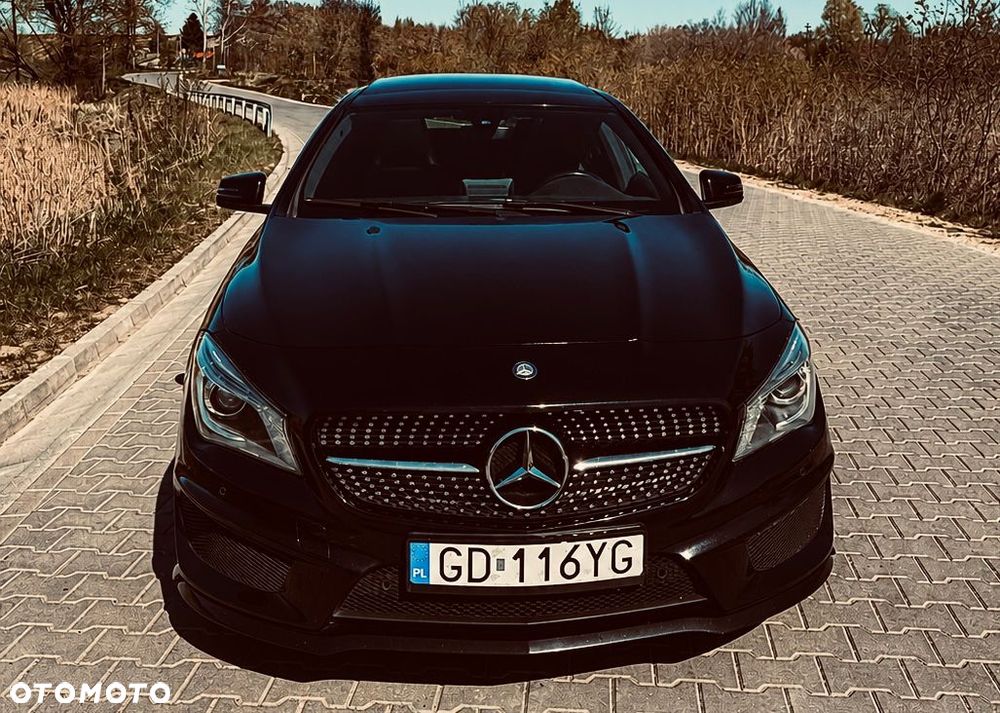 Mercedes-Benz CLA 200 7G-DCT AMG Line - 30