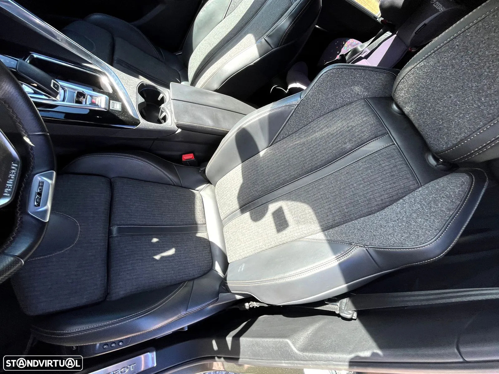 Peugeot 5008 1.6 BlueHDi GT Line EAT6 - 14