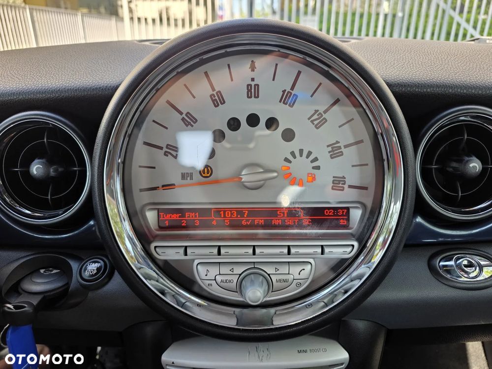 MINI Cooper Standard - 14