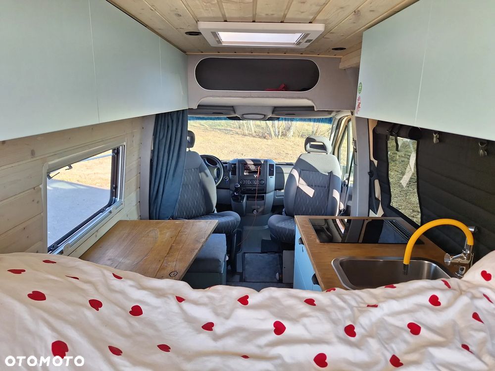Volkswagen Crafter - 11