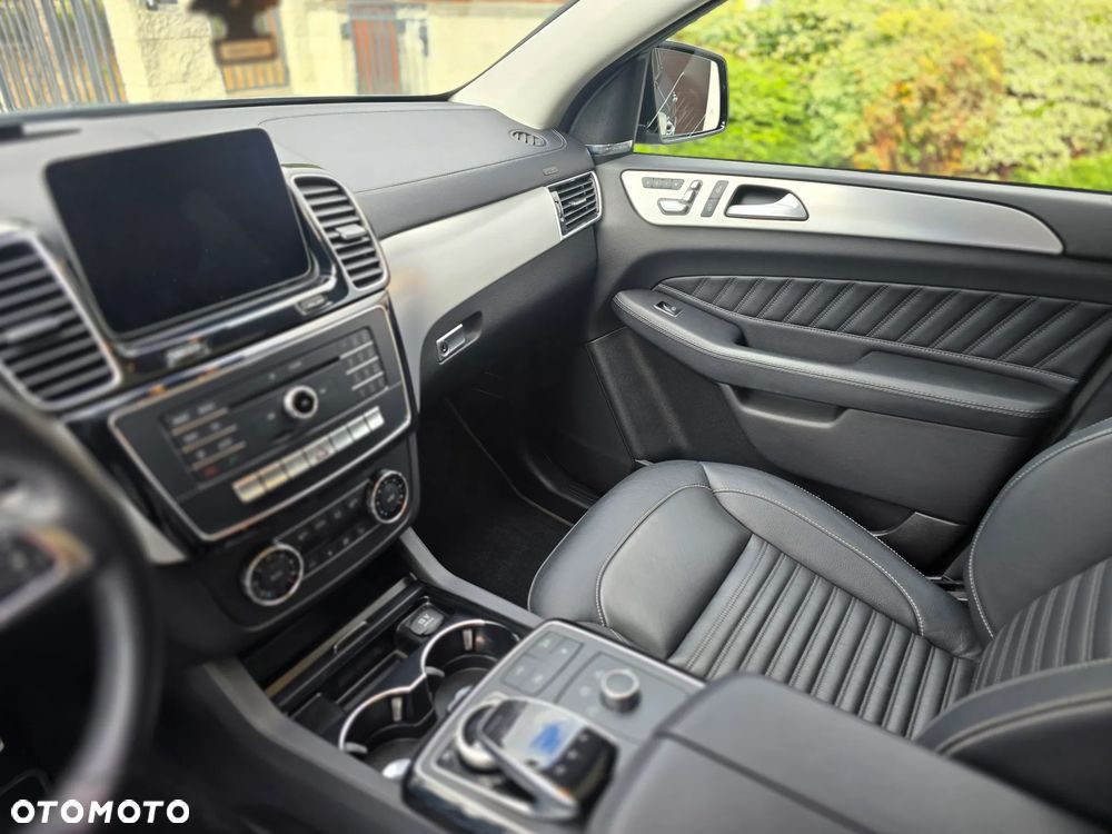 Mercedes-Benz GLE 350 d 4-Matic - 25