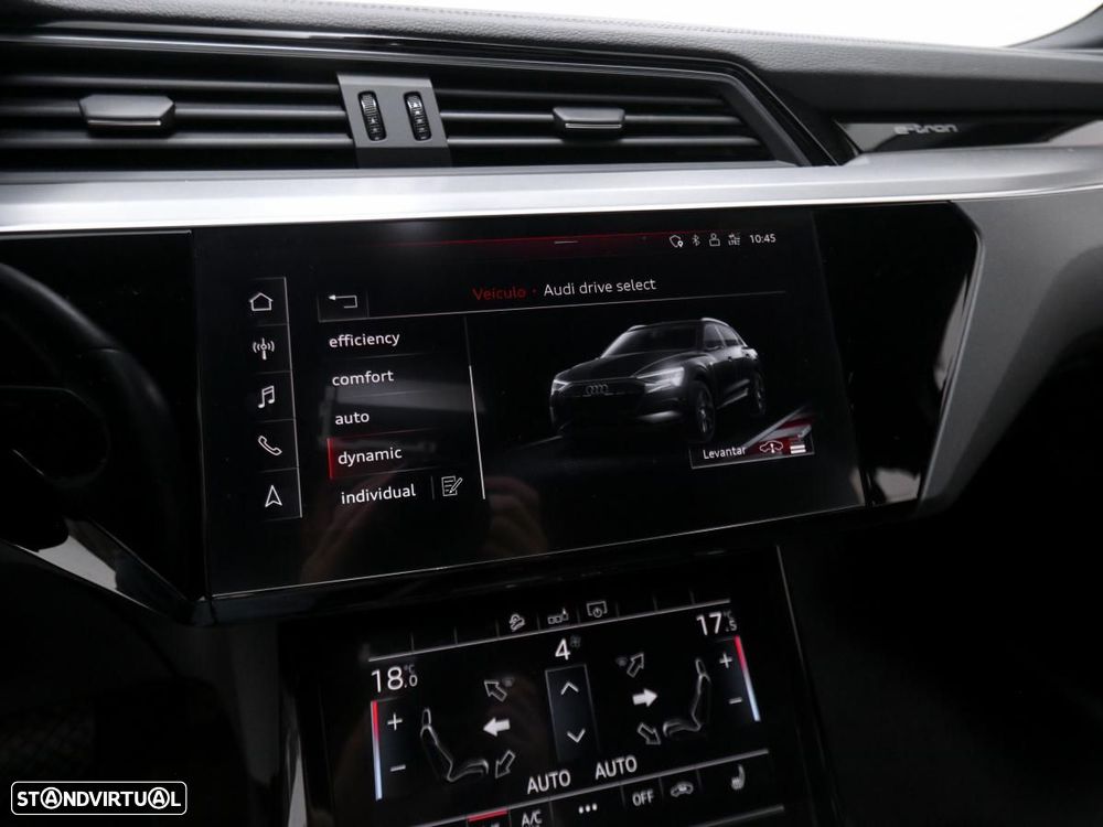 Audi e-tron 50 quattro S line - 26