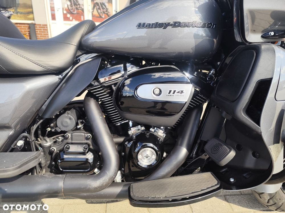 Harley-Davidson Touring Road Glide - 10
